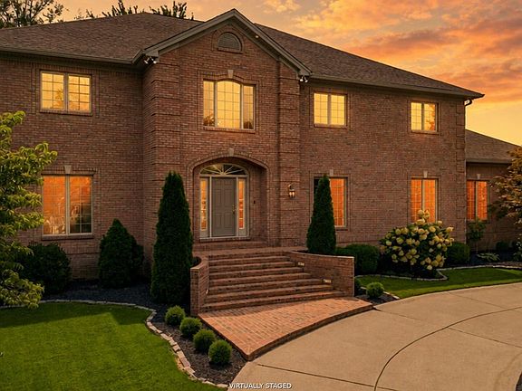 4th image of 140 Prestwick Pl