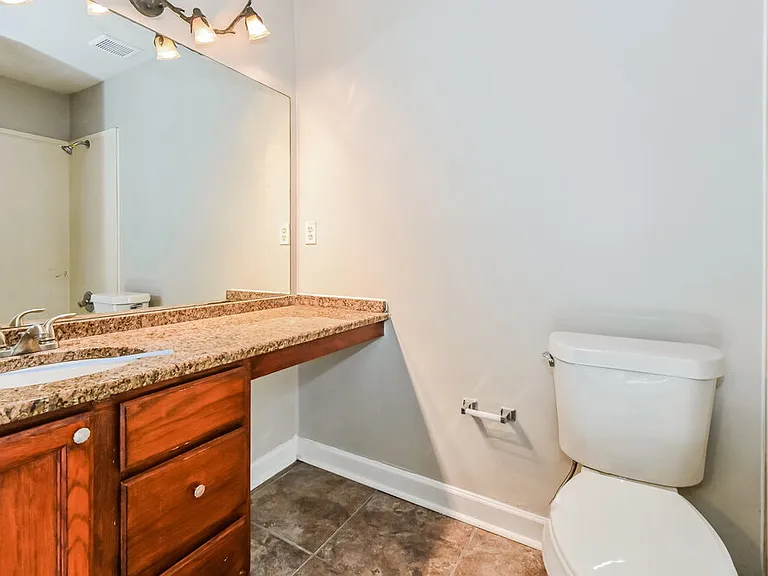 4864 Barkshire Dr — Photo 11