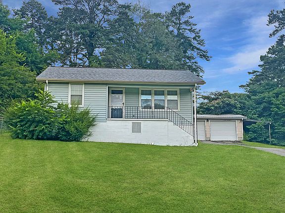 2nd image of 825 Caldonia St
