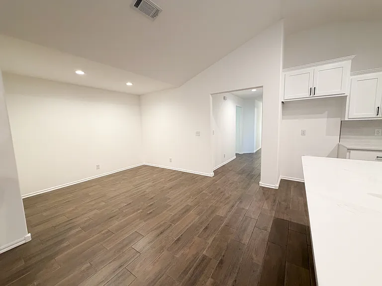 9407 N 115th East Ave — Photo 10