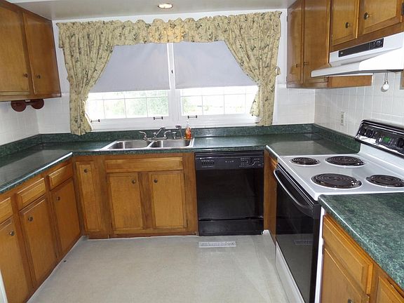 5th image of 314 Jerimiah Dr