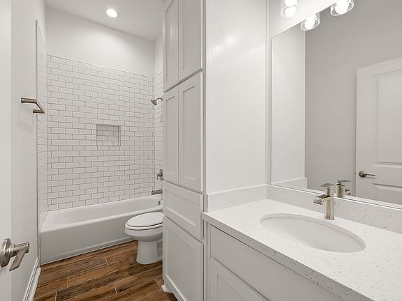 2nd image of 14724 Aqualina Way
