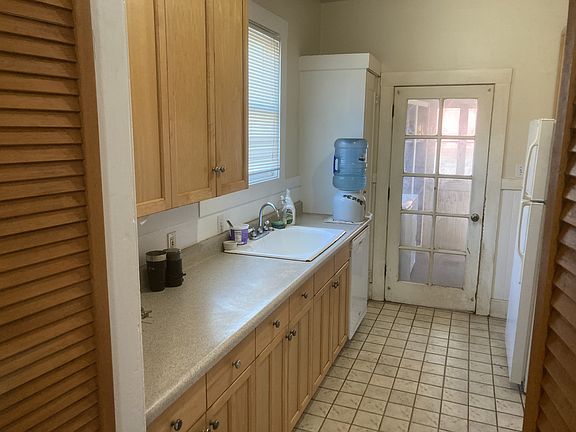 2nd image of 4925 10th Ave
