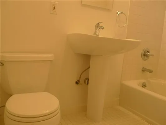 Rented by Guidance Realty Corp. | media 6