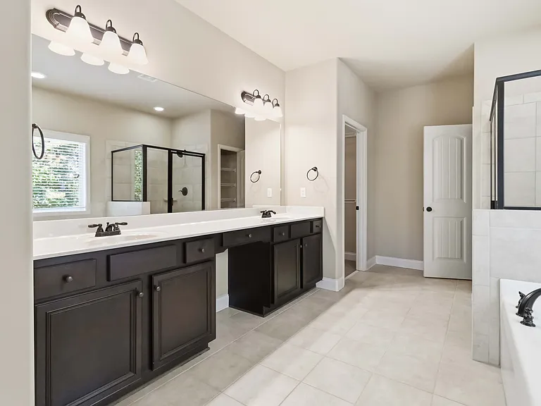 310 Strasburg Dr — Photo 20
