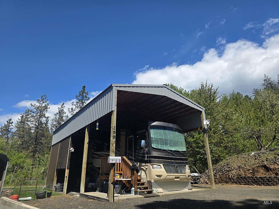 1st image of 199 Chief Looking Glass Ln