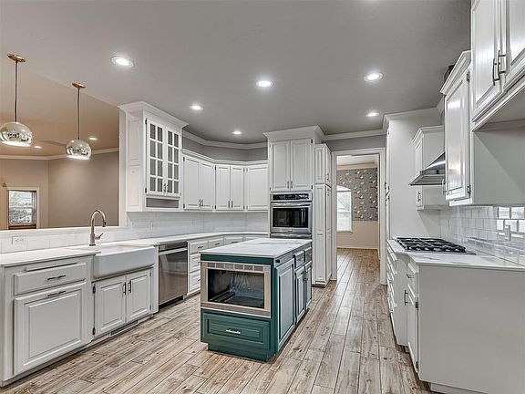 5th image of 10125 Millspaugh Way