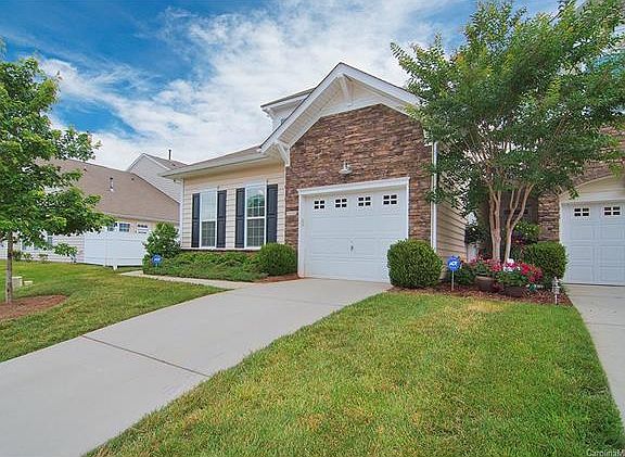 2nd image of 513 Park View Dr #232
