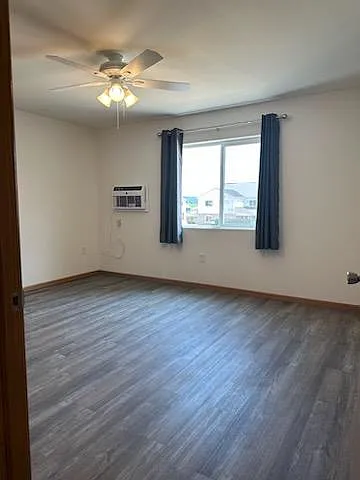 922 Adams Ct #802 — Photo 5