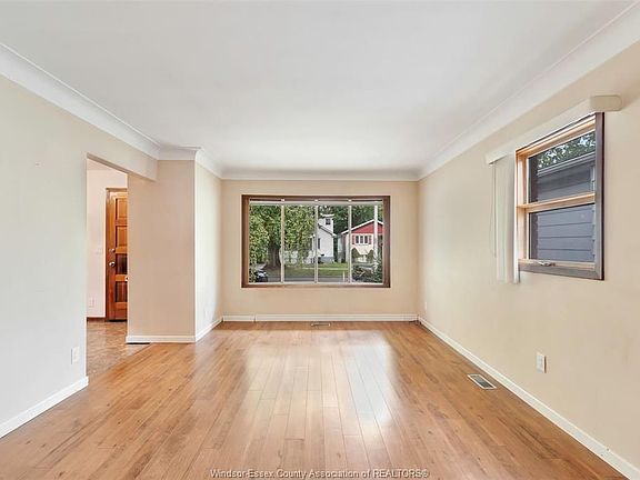 2nd image of 1171 Wigle Ave