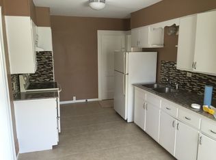 2212 Park Dr, Kansas City, KS 66102