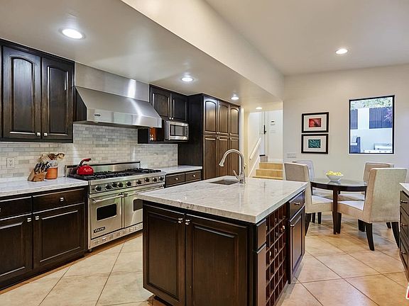 4th image of 14631 Bestor Blvd