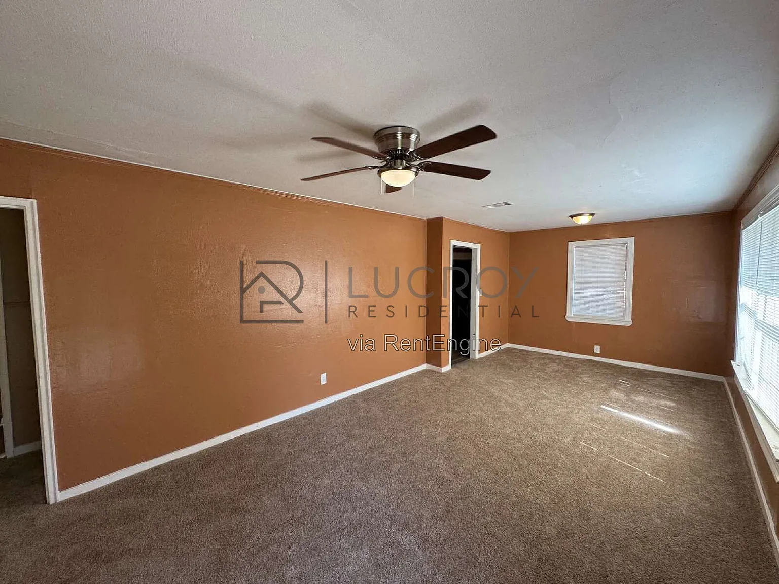 3 bed, 1.0 bath, 1323 sqft, $1,150 — Photo 3