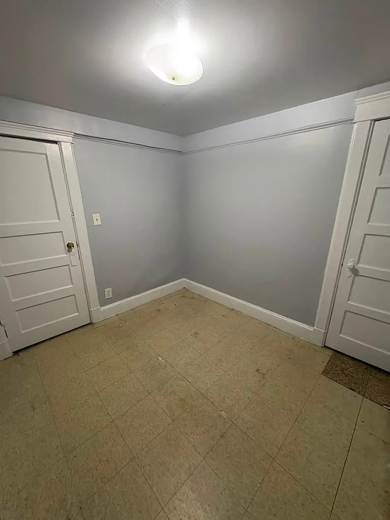 1 bed, 1.0 bath, $2,400 — Photo 2