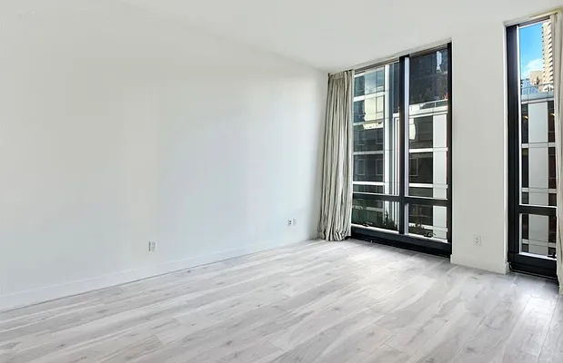 Rented by E Realty International Corp | media 3