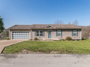 1415 Burton Williams Rd, Irvine, KY 40336