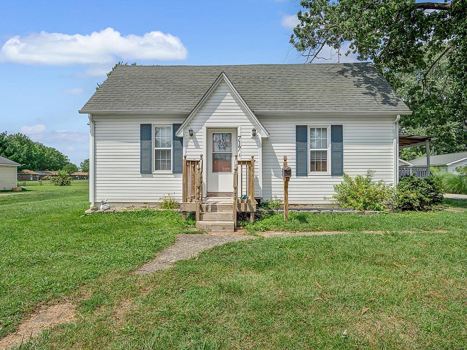 1st image of 717 E Leonard St