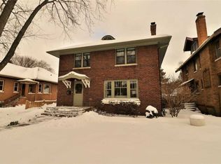 2107 Clinton St, Rockford, IL 61103