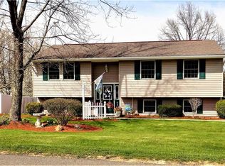 127 Ridgewood Dr, Freedom, PA 15042