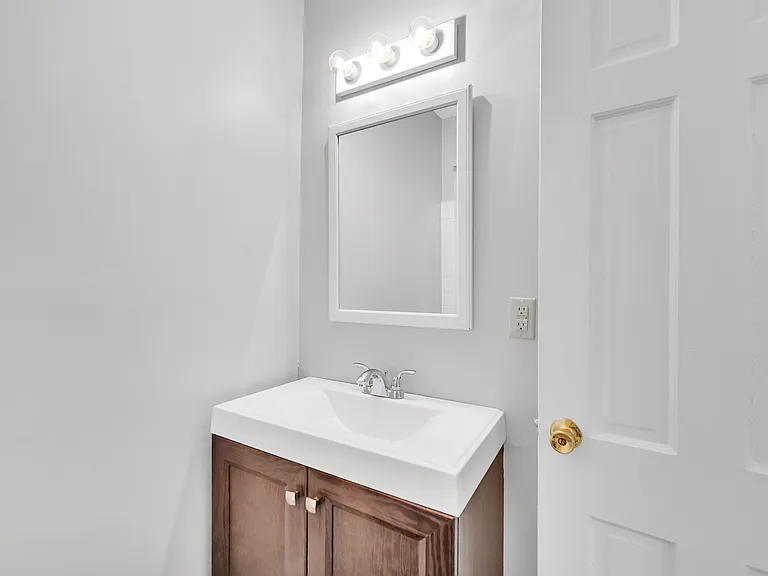 Denson Pl — Photo 1