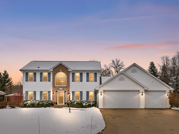 W5929 Peaceful Ln, Appleton, WI 54915
