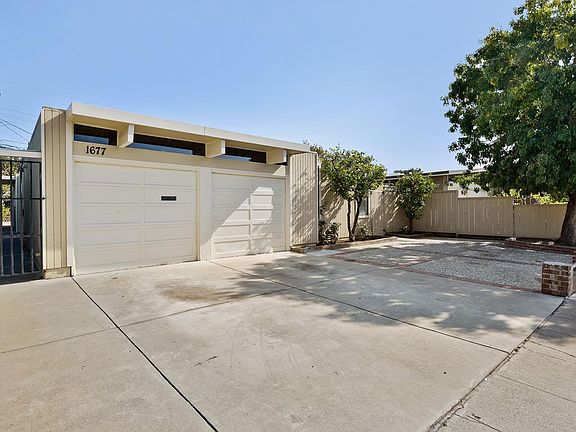 2nd image of 1677 Eleanor Dr