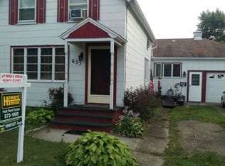 633 S Roberts Rd, Dunkirk, NY 14048