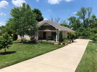 5919 Camden Acres Dr, Crestwood, KY 40014