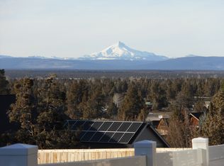 4137 SW Salmon Pl, Redmond, OR 97756