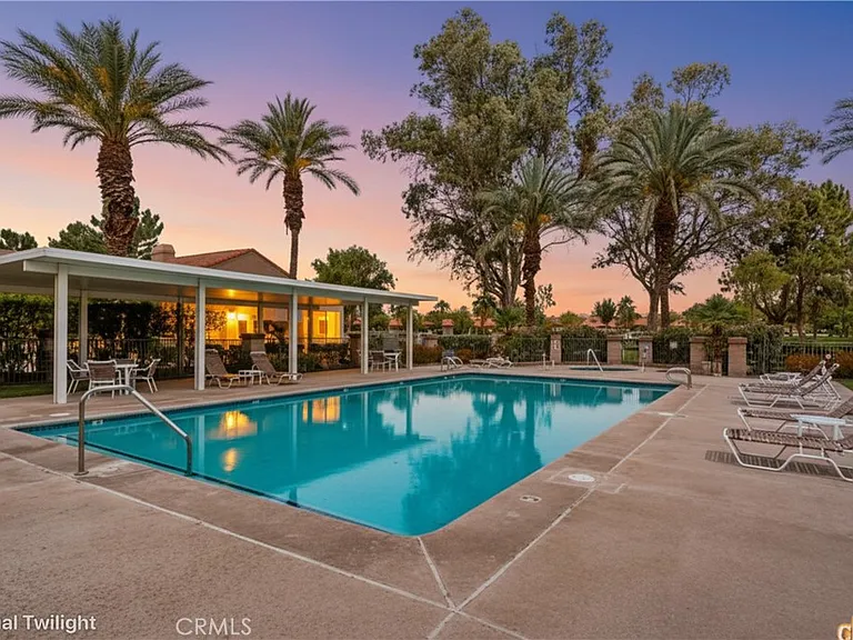 45 Pebble Beach Dr — Photo 20
