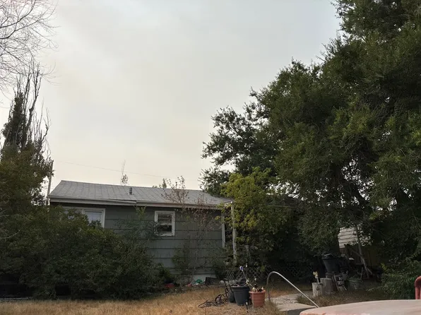 2148 S Mitchell St, Casper, WY 82601