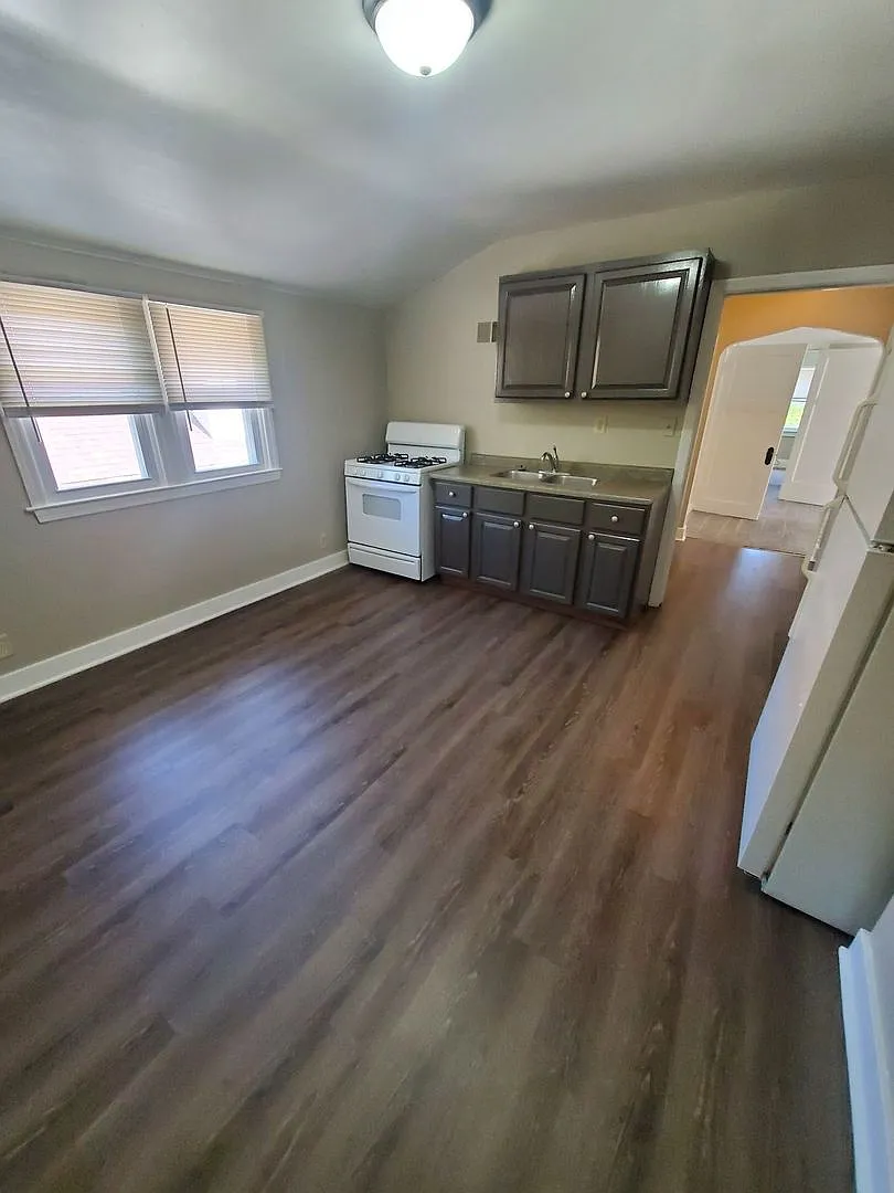 2857 N 57th St. (Duplex) — Photo 3