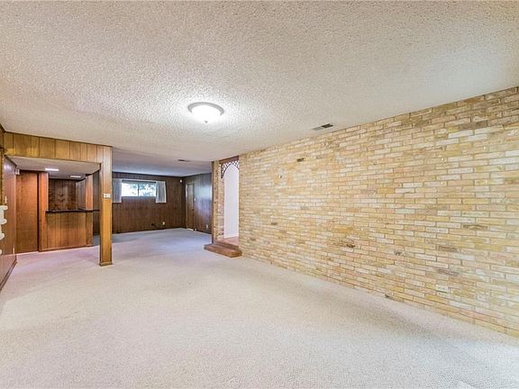 5th image of 1806 Westminster Dr
