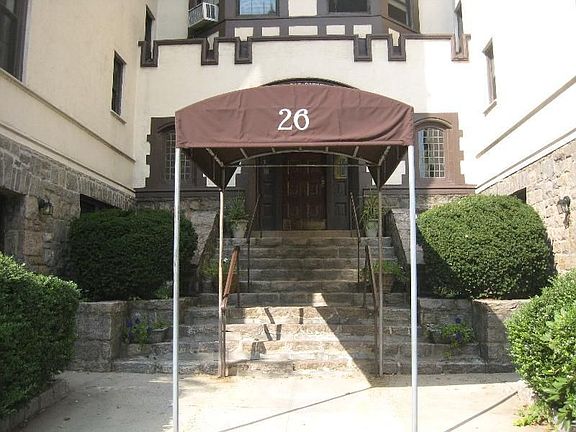 Lovely pre-war Tudor