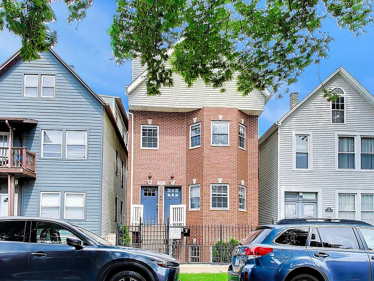 3115 N Oakley Ave #G — Photo 20