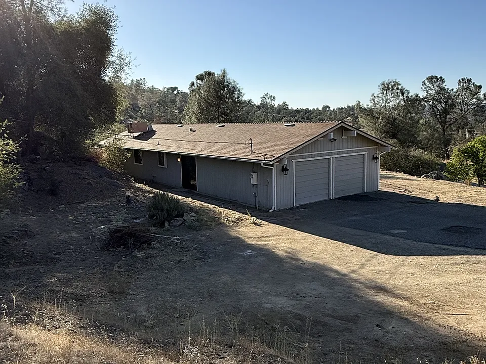 30552 Corral Dr