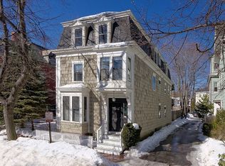 327 Spring St, Portland, ME 04102