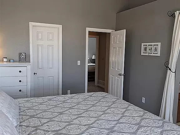 1572 Northridge Dr — Photo 18