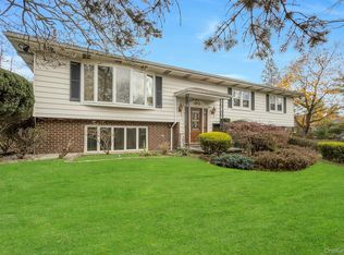 44 Greenridge Way, Spring Valley, NY 10977