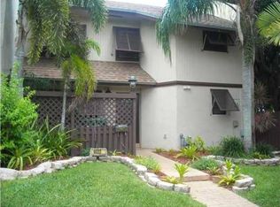 9222 SW 136th Ter, Miami, FL 33176