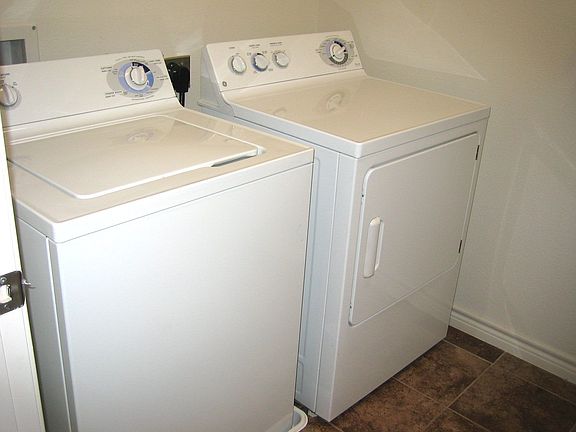 Washer and Dryer Stay