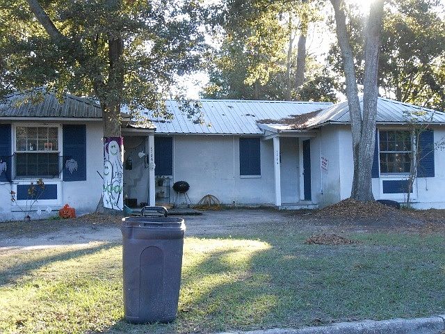 front view of duplex
