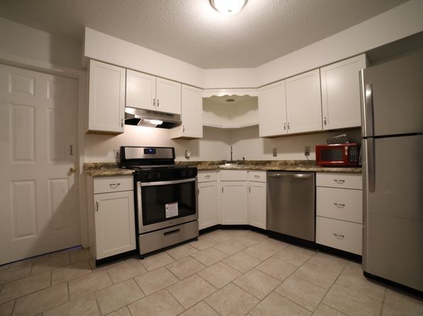 32 Hilltop Cir