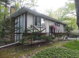 65 Manor Ln E, Lehighton, PA 18235