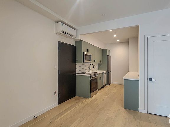 2nd image of 1426 Greene Ave #1A