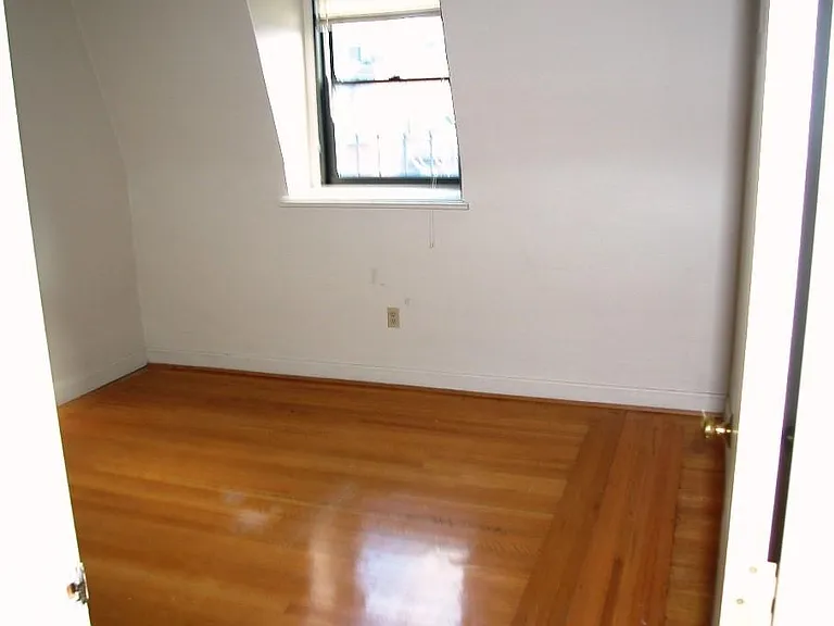 181 Beacon St #7 — Photo 5