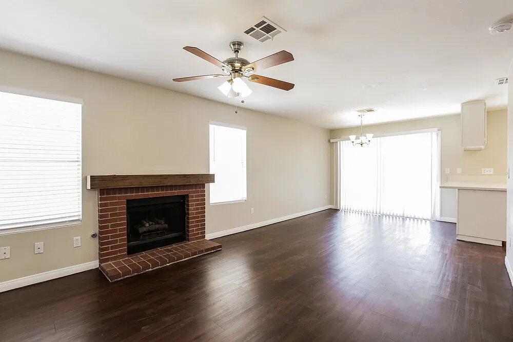 3 bed, 2.5 bath, 1558 sqft, $2,910 — Photo 4
