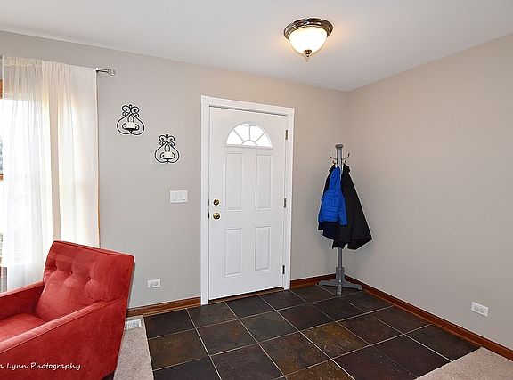 4th image of 2540 Dorothy Dr