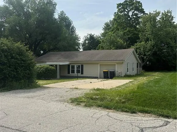 3529 NE 82nd St, Kansas City, MO 64119