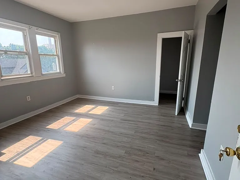 173 Schuyler Ave #3 — Photo 3